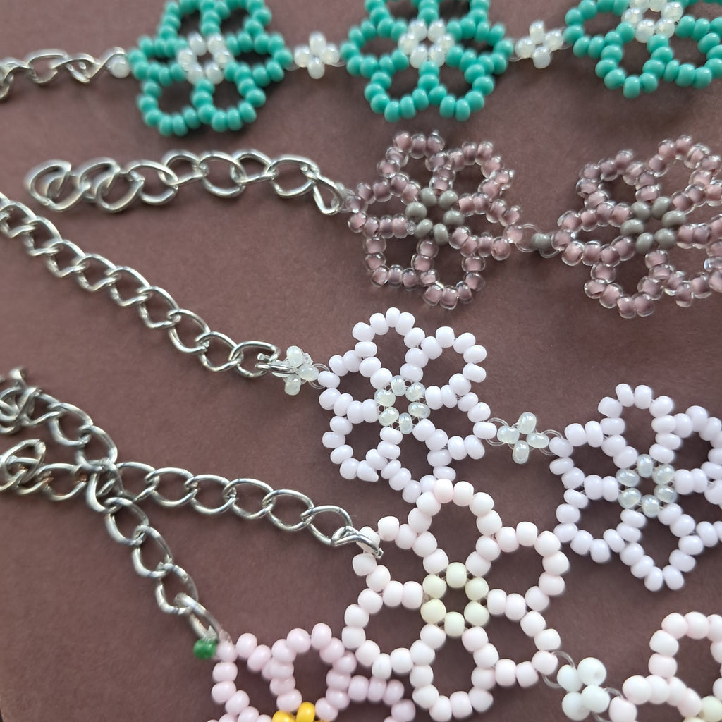 "Meadow Daisy" Beaded Choker Necklace