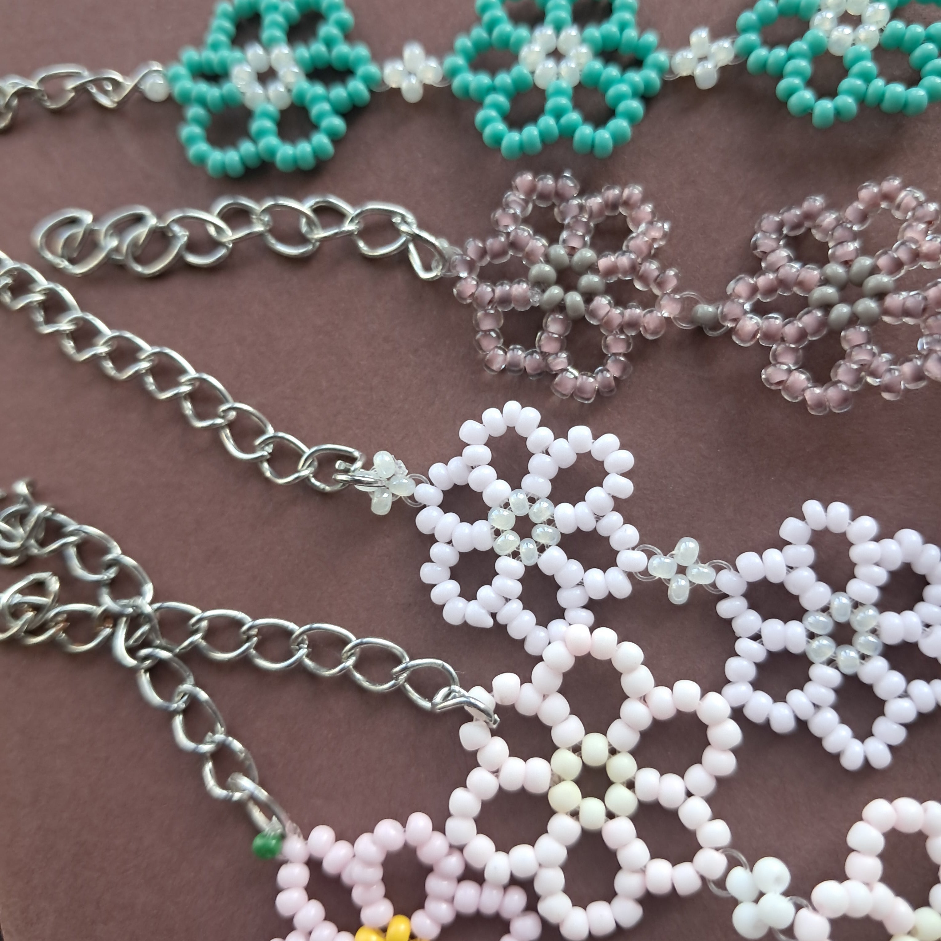 "Meadow Daisy" Beaded Choker Necklace